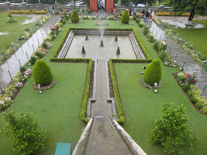 Relaxed Kashmir for Senior Citizens